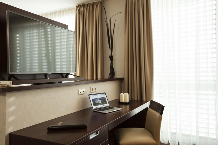 Others 5, Aparthotel DeLuxe, Ostalbkreis