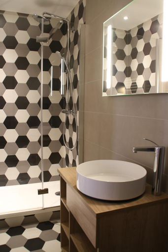 Bathroom 5