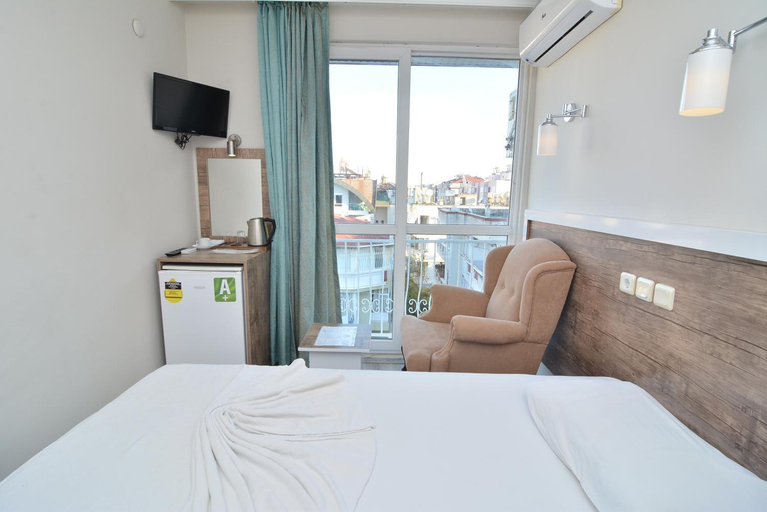 Bedroom 3, cleopatra king apart hotel, Alanya