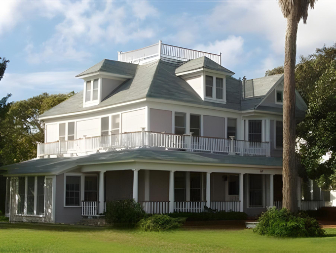Exterior & Views