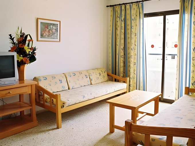 Bedroom 3, Aparthotel Poniente Playa, Baleares