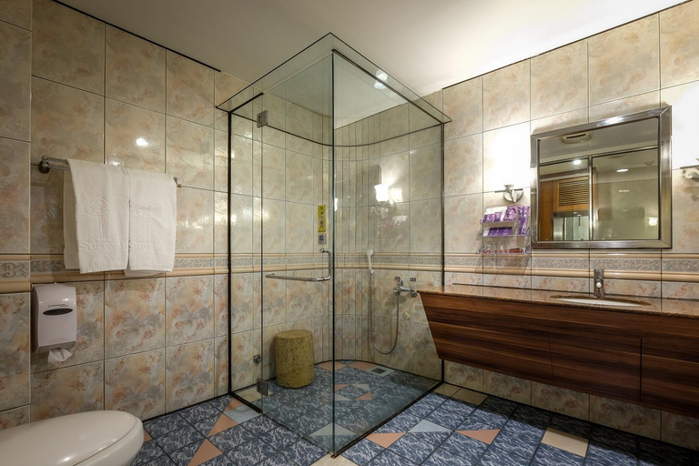 Bathroom, Surreal-Lujhou, New Taipei City