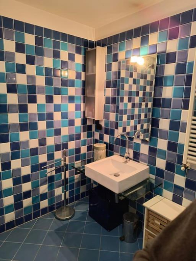 Bathroom 2, Dimora il Magnifico, Florence