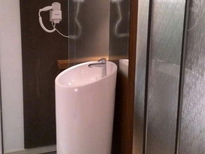 Bathroom 1