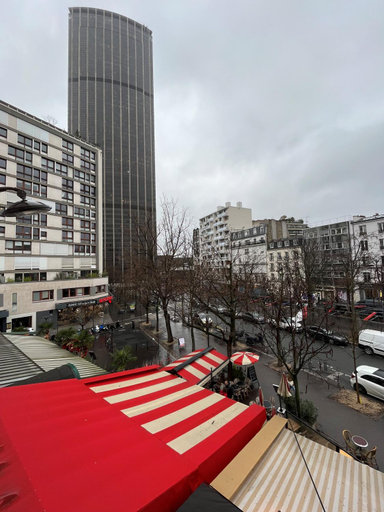 Others 4, Hotel de la Tour, Paris