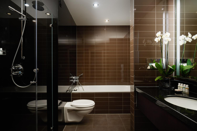 Bathroom 3, Aviator Hampshire, Hampshire