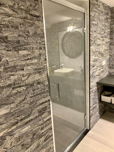 Bathroom 5