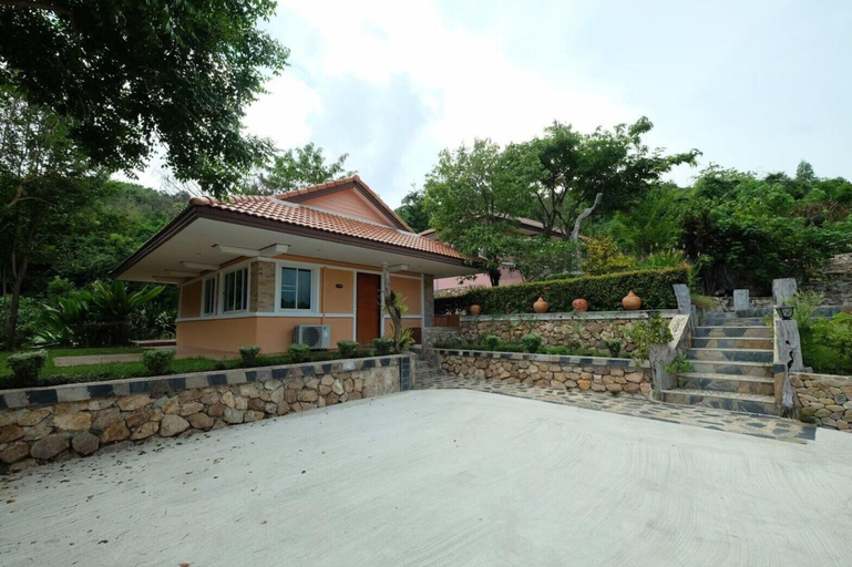 Exterior & Views 2, The Triple M Mountain Resort, Suan Phung