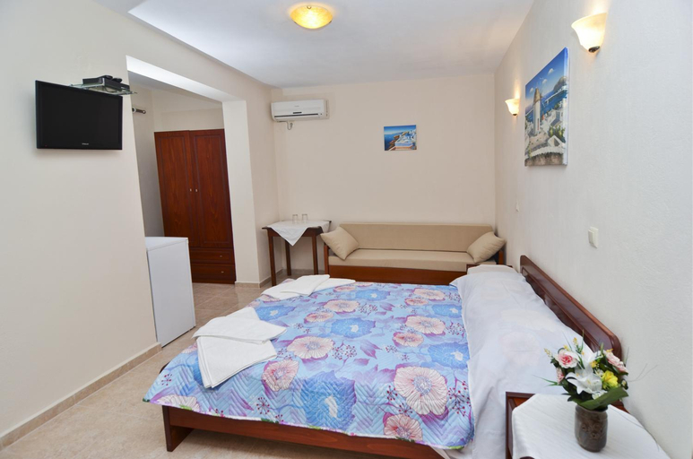 Others 5, VILLA ELENI, East Macedonia and Thrace