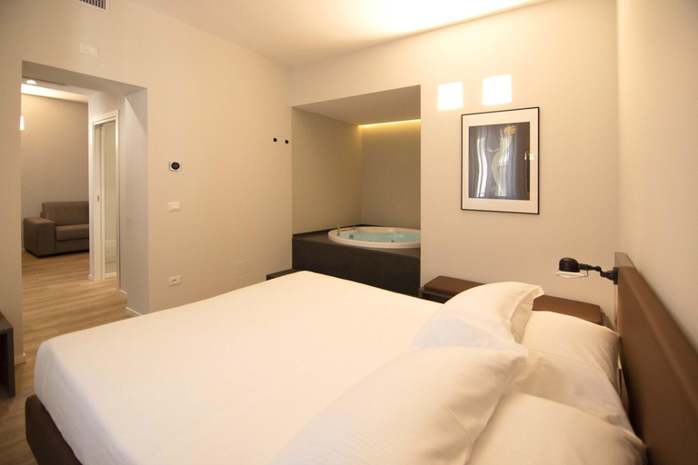 Bedroom 3, Palazzo Bellocchi - Suites & Apartments, Brindisi