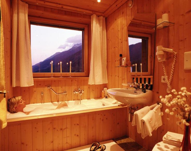 Bathroom, Hotel Garni Ernst Falch, Landeck