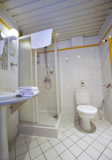 Bathroom 6