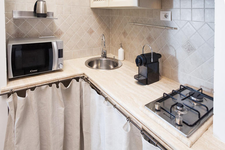 Kitchen 3, Tritone 91 Apartments, Roma