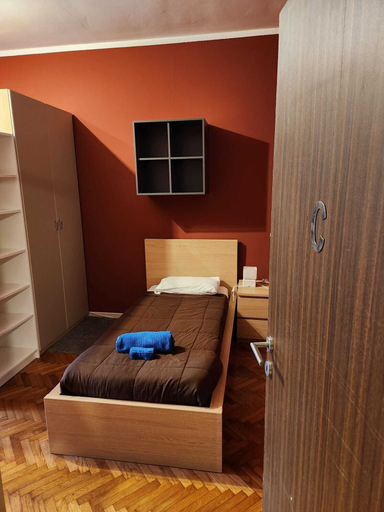 Bedroom 3, Guesthouse - Metro M1 Sesto Rondò, Milano