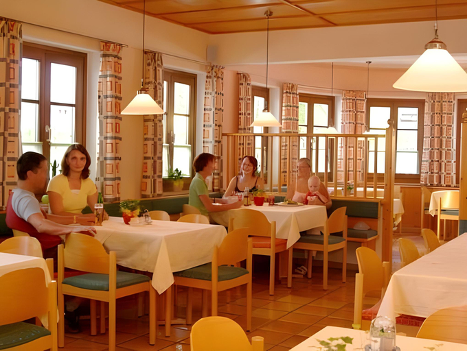 Food & Drinks 2, Dachstein West Hotel GmbH-Kirchenwirt Russbach, Hallein