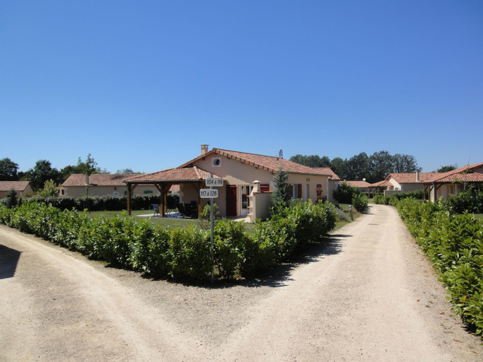 Villa with private pool in the beautiful Loire, Deux-Sèvres