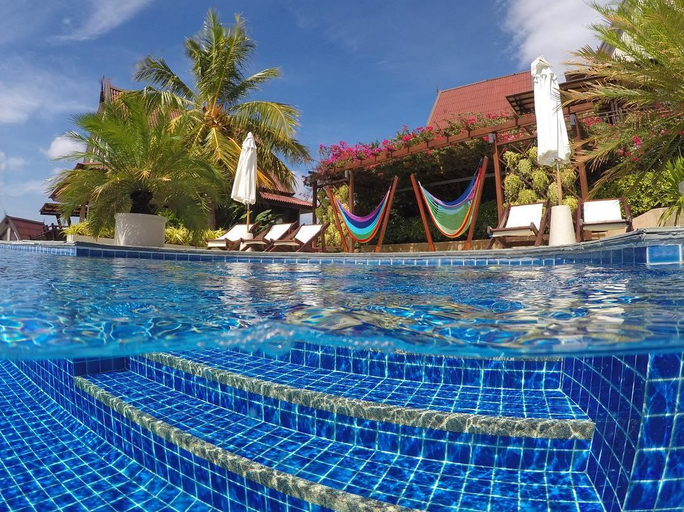 Swimming Pool 2