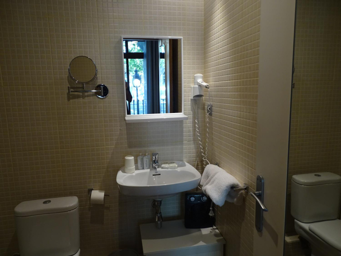 Others 3, The Hotel 592 - Adults Only, Barcelona