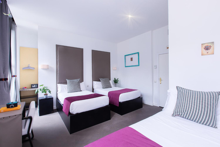 Bedroom 2, Amra Barcelona Caspe, Barcelona