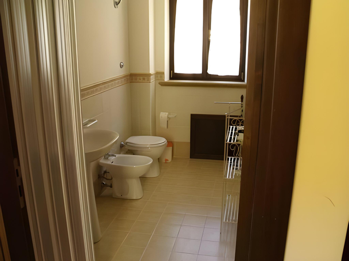 Bathroom 2, B&B Palazzo Bibirria, Agrigento
