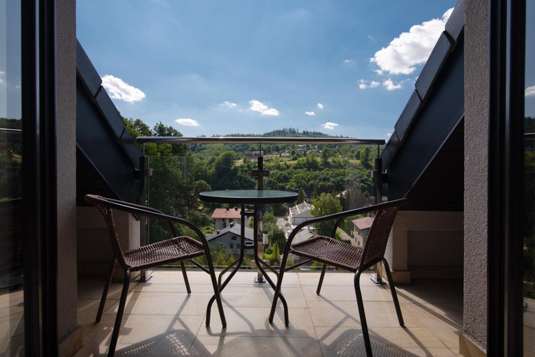 Others 4, My Universe Mezzanine Apartment Teczowe Wzgorze, Cieszyn