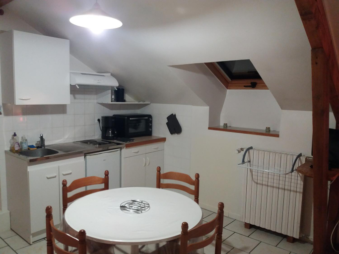 Others 4, Appartement type F1 a Rochesson, Vosges