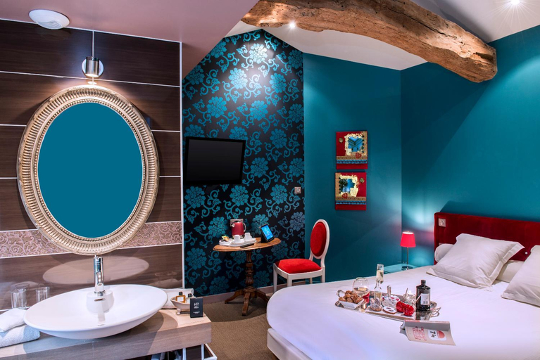 Bedroom 2, Hotel Spa Frederic Carrion et sa table gastronomique, Saône-et-Loire