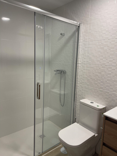 Bathroom 3, Paraíso Suites by gaiarooms, Valladolid