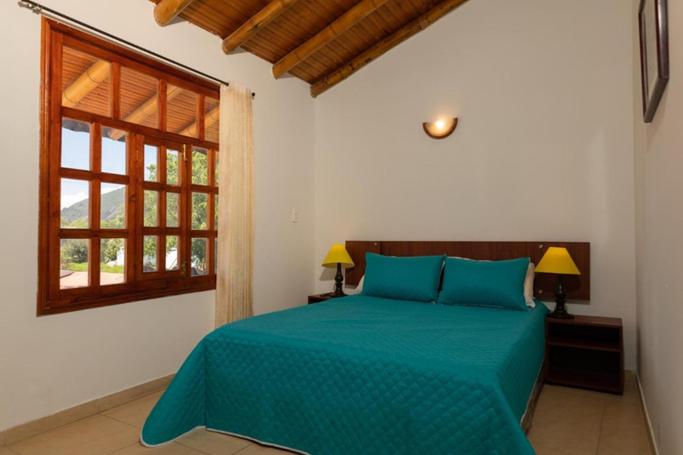 Others 3, hotel villa claudia, Floresta