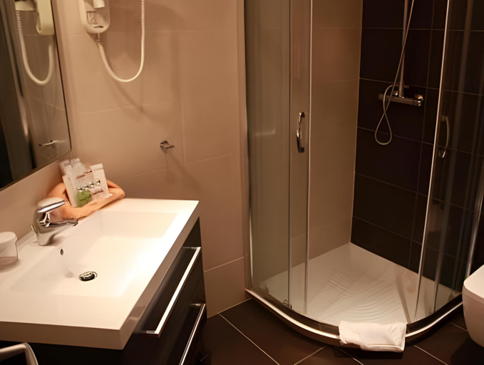 Bathroom 3, Pervanovo Apartments, Dubrovnik