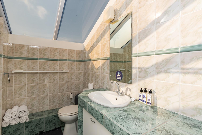 Others 2, Admiralty Bed & Breakfast, City of Cape Town