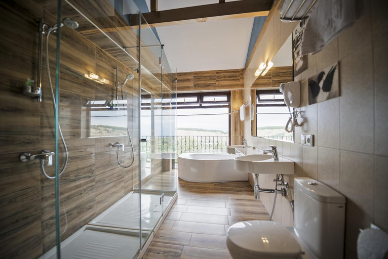 Bathroom 5, Chateau Mere, Telavi