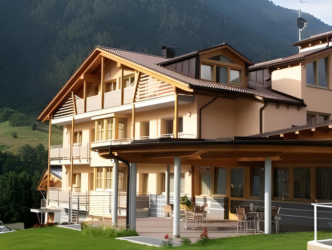 Others 4, Residence La Moretina, Trento