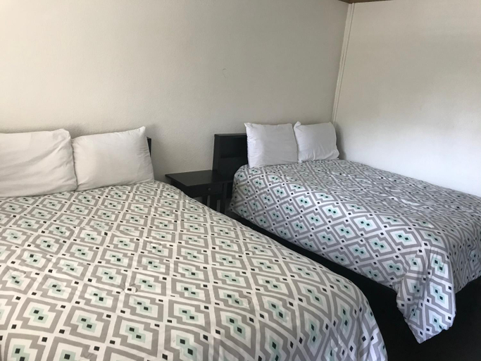 Bedroom 8