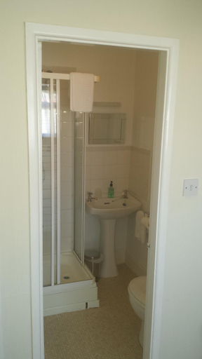 Bathroom 2, Ashdale Guest House, Conwy