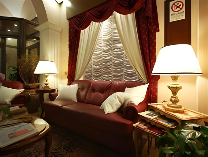 Others 5, Hotel Felice, Rome