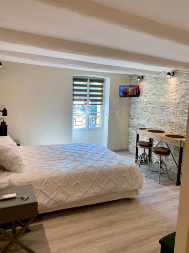 Bedroom 18