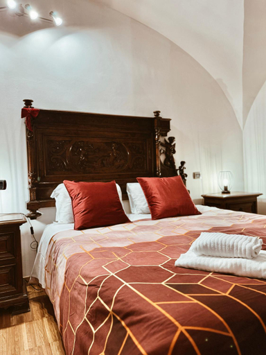 Bedroom 2, Residenza Tritone - Trevi Fountain, Rome