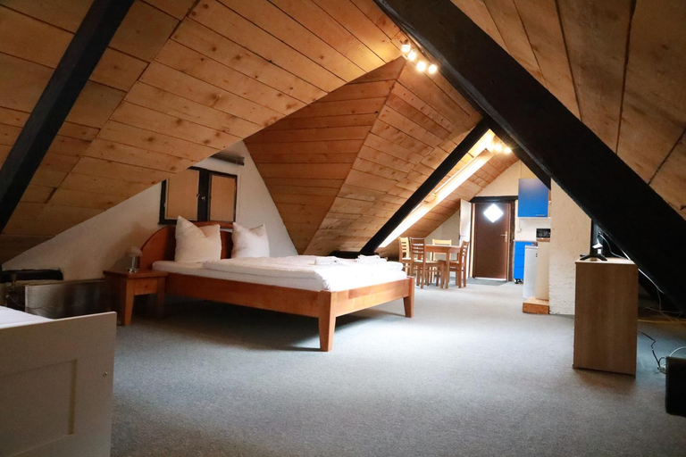 Bedroom 4, Beim Heines, Vulkaneifel
