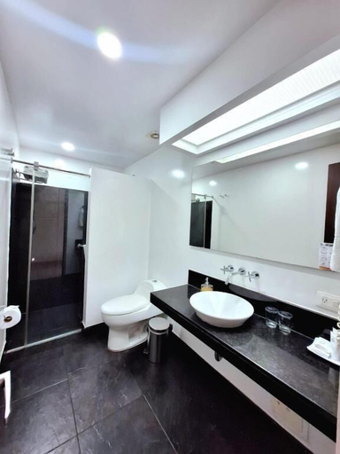 Bathroom 4, Hotel Neiva Plaza, Neiva