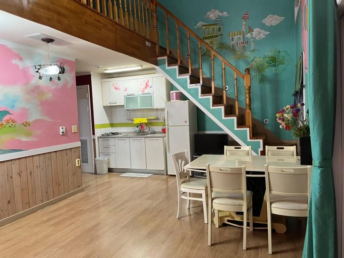 5, Taean (Anmyeondo) 2N2 Pension, Taean