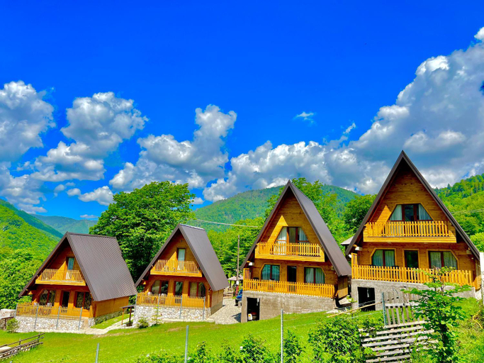 Others 2, Villa Dardania, Peć