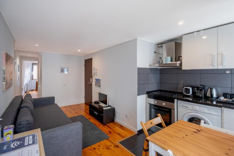 Others 3, Apartment in Castelo, Lisbon