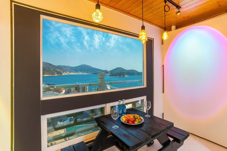 Others 5, Geoje Flora Private Pension, Geoje