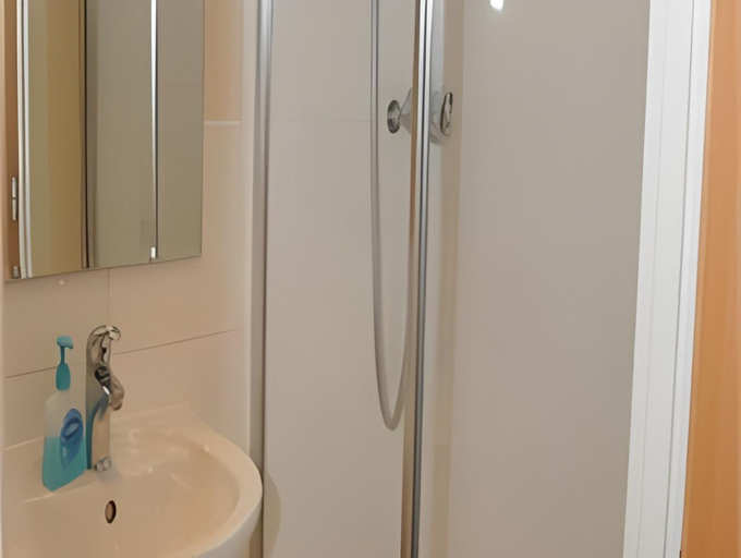 Bathroom 3, Edinburgh Pearl Apartments - Haymarket Residence, Edinburgh