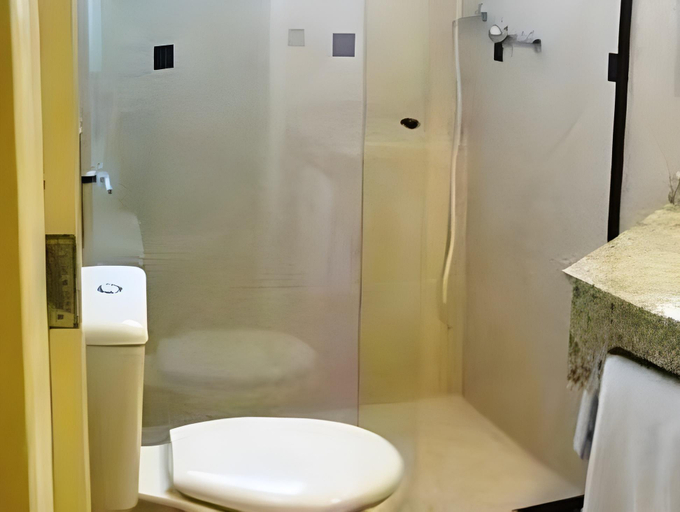 Bathroom 4, Adria Premium Hotel, Guarapuava