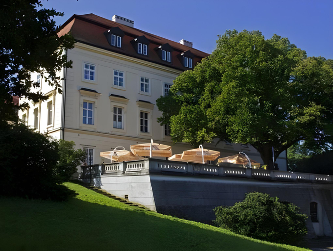 Exterior & Views 1, Zamek Napajedla, Zlín