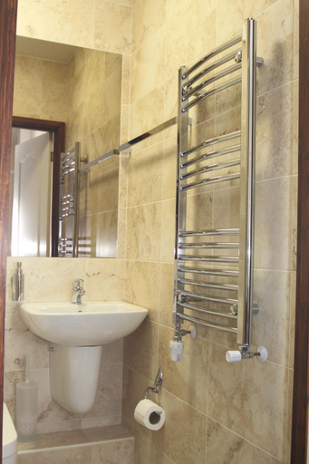 Bathroom 4, The Ormonde Guesthouse, Cheshire West and Chester