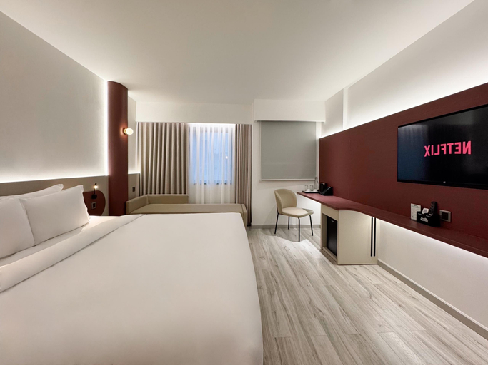 The Concept Hotel HCMC - Premium Room Type - King Bed with View