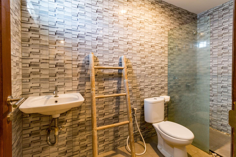 Bathroom 6